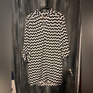 Black and white zigzag tacera dress